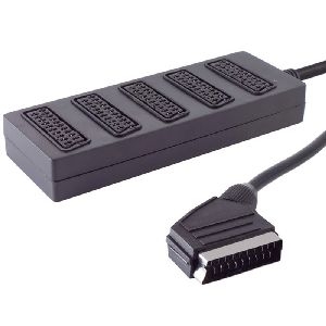 Scart-Verteiler, 5-fach, voll durchgeschaltet 0,5m 94060